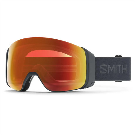 Rot-orange verspiegelte Skibrille mit einem schwarzen Band, auf dem in grauen Buchstaben SMITH aufgedruckt ist.