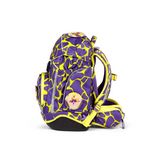 Das ergobag Pack LUMI Edition Schulranzen-Set "SuBärkraft" (5-teilig) von ergobag zeigt in der Seitenansicht lila und gelbe abstrakte Muster mit runden Patches.